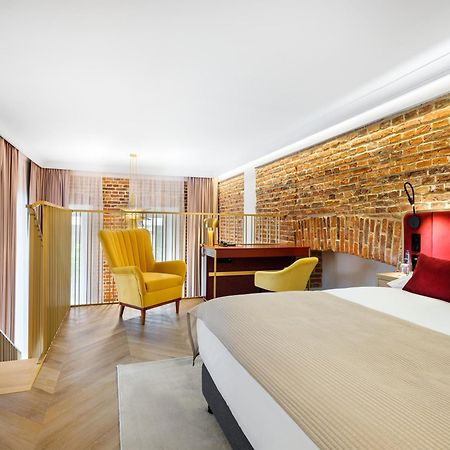 Golden Queen Deluxe Jacuzzi Apartments - Old Town Krakow Luaran gambar